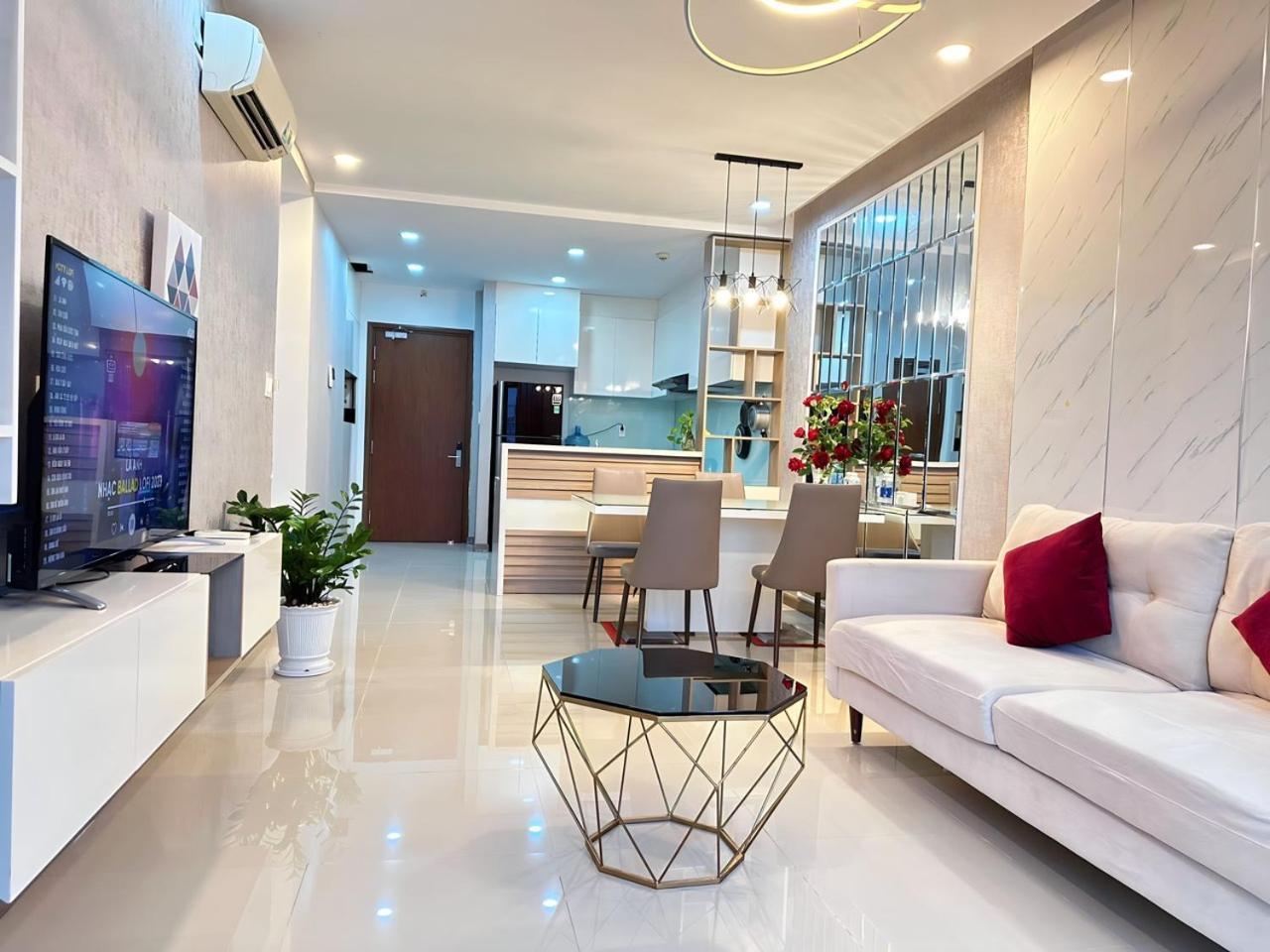 Yourhomes 호치민 외부 사진